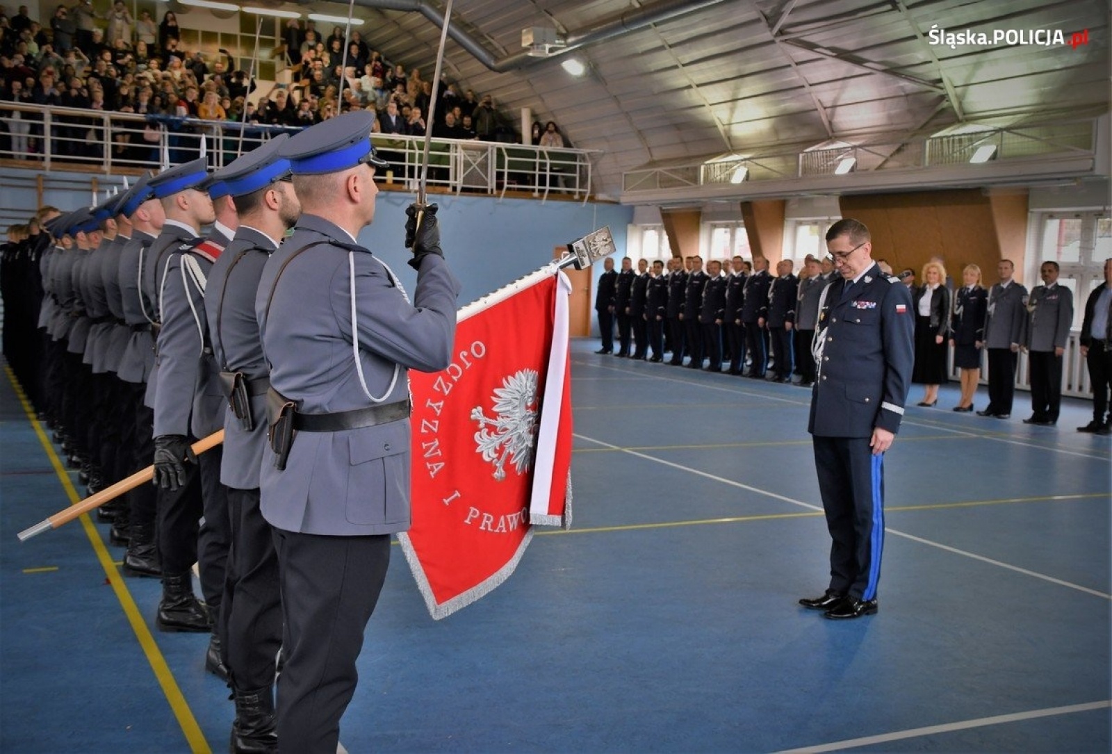 Zdjęcie w galerii na portalu naszraciborz.pl: Ślubowanie nowych policjantów śląskiego garnizonu wiadomości z regionu