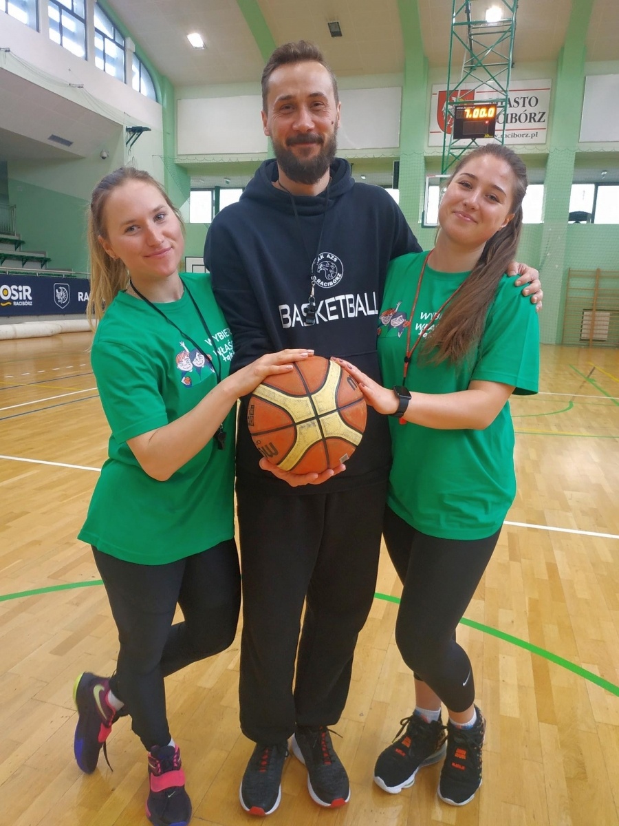 Zdjęcie w galerii na portalu naszraciborz.pl: Chłopcy z Trzynastki najlepszymi koszykarzami w rejonie wiadomości z regionu
