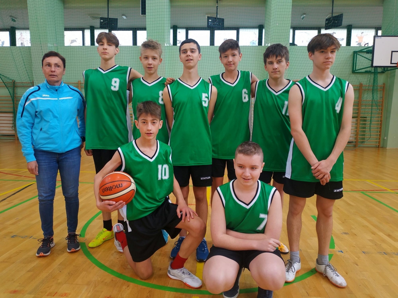 Zdjęcie w galerii na portalu naszraciborz.pl: Chłopcy z Trzynastki najlepszymi koszykarzami w rejonie wiadomości z regionu