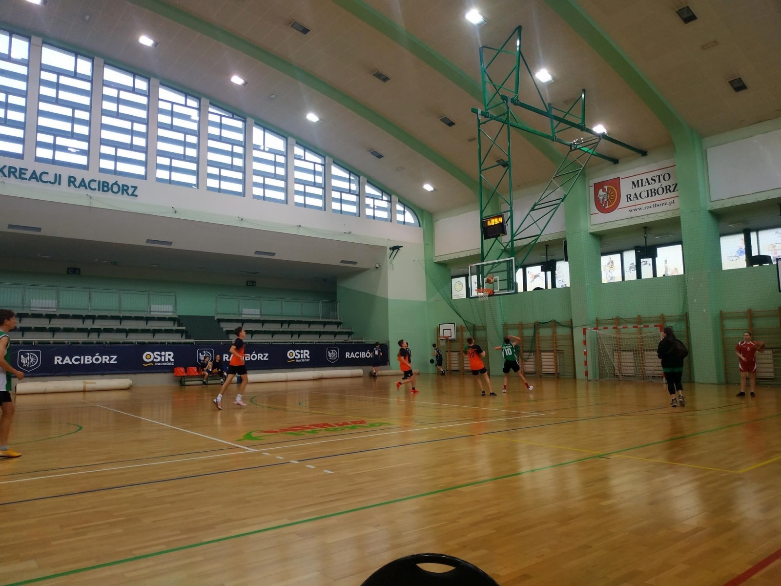 Zdjęcie w galerii na portalu naszraciborz.pl: Chłopcy z Trzynastki najlepszymi koszykarzami w rejonie wiadomości z regionu