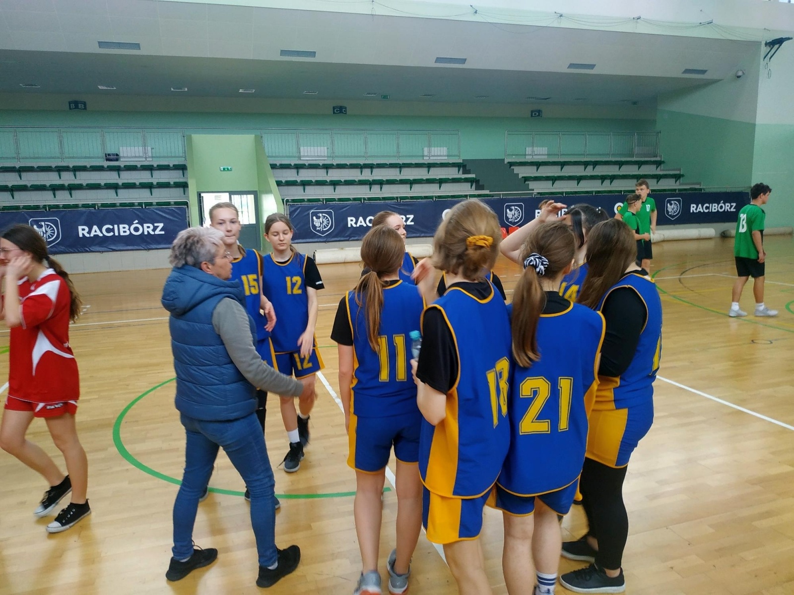 Zdjęcie w galerii na portalu naszraciborz.pl: Chłopcy z Trzynastki najlepszymi koszykarzami w rejonie wiadomości z regionu