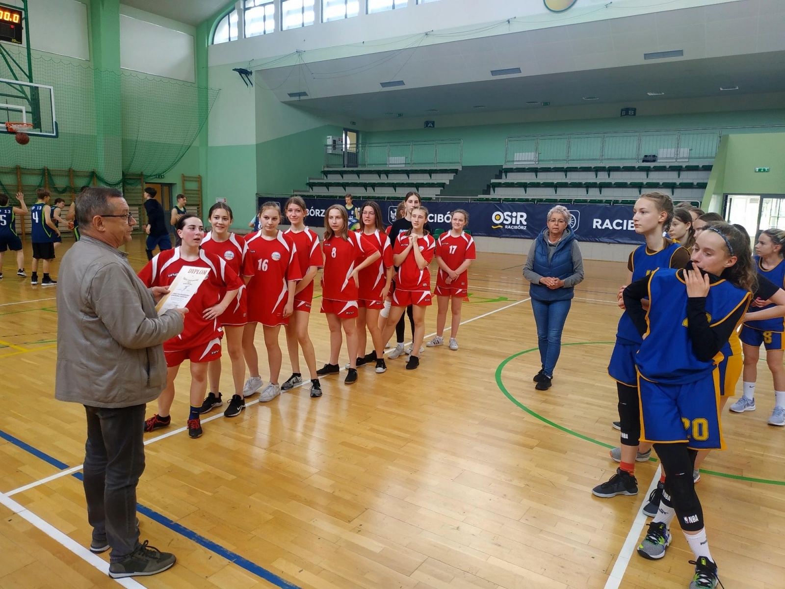Zdjęcie w galerii na portalu naszraciborz.pl: Chłopcy z Trzynastki najlepszymi koszykarzami w rejonie wiadomości z regionu