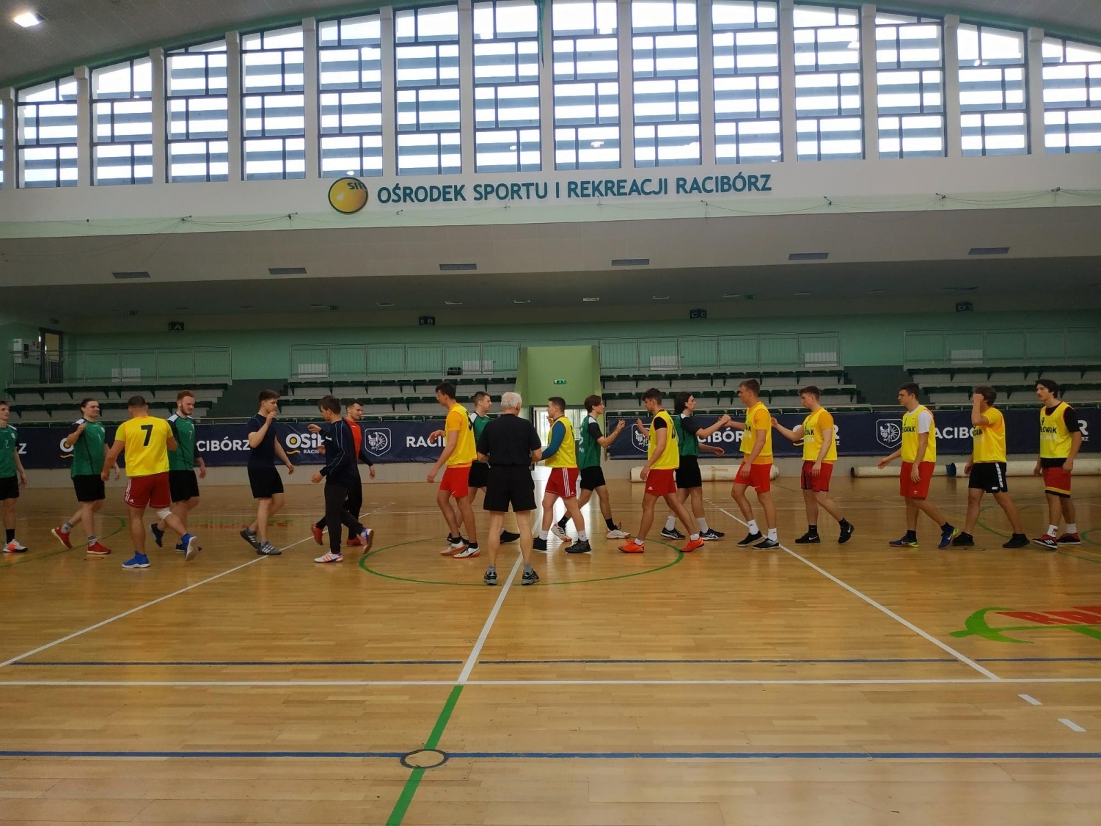 Zdjęcie w galerii na portalu naszraciborz.pl: Mechanik w finale wojewódzkim szczypiorniaka wiadomości z regionu