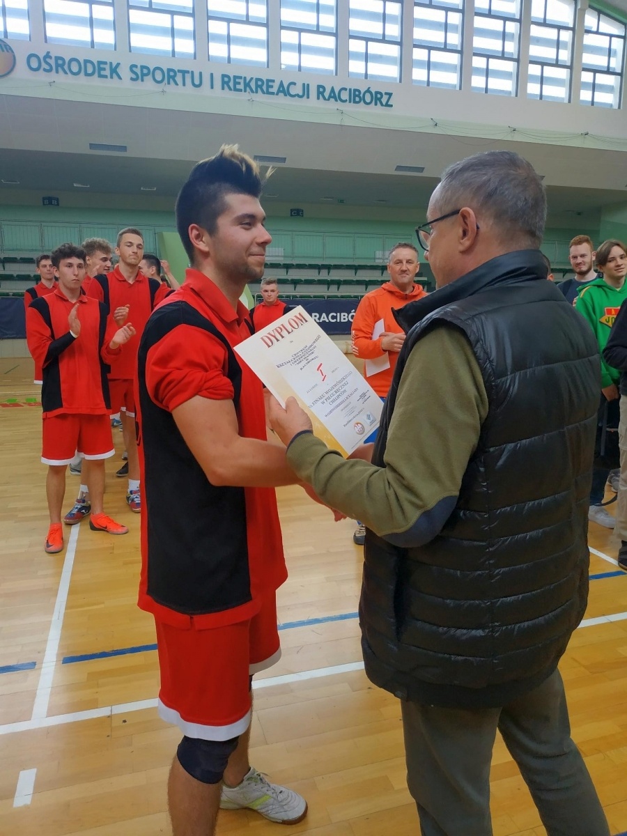 Zdjęcie w galerii na portalu naszraciborz.pl: Mechanik w finale wojewódzkim szczypiorniaka wiadomości z regionu
