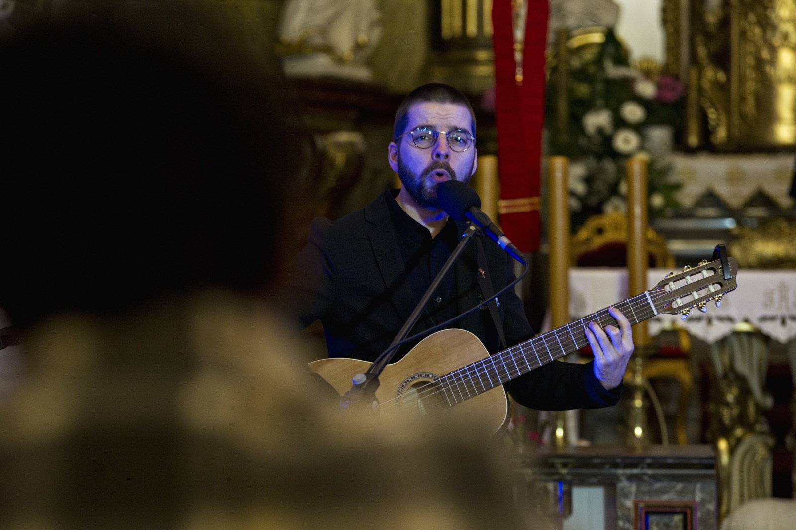 Zdjęcie w galerii na portalu naszraciborz.pl: Ostatnia z bajek. Koncert Kuby Blokesza i Jerzego Dębiny w Kietrzu wiadomości z regionu