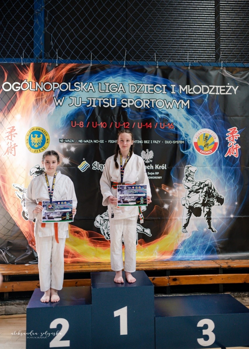 Zdjęcie w galerii na portalu naszraciborz.pl: Łamatorzy na podium w katowickim Spodku wiadomości z regionu