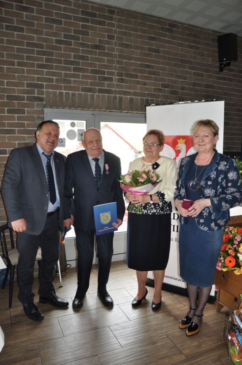 Zdjęcie w galerii na portalu naszraciborz.pl: Złote gody w Kuźni Raciborskiej wiadomości z regionu