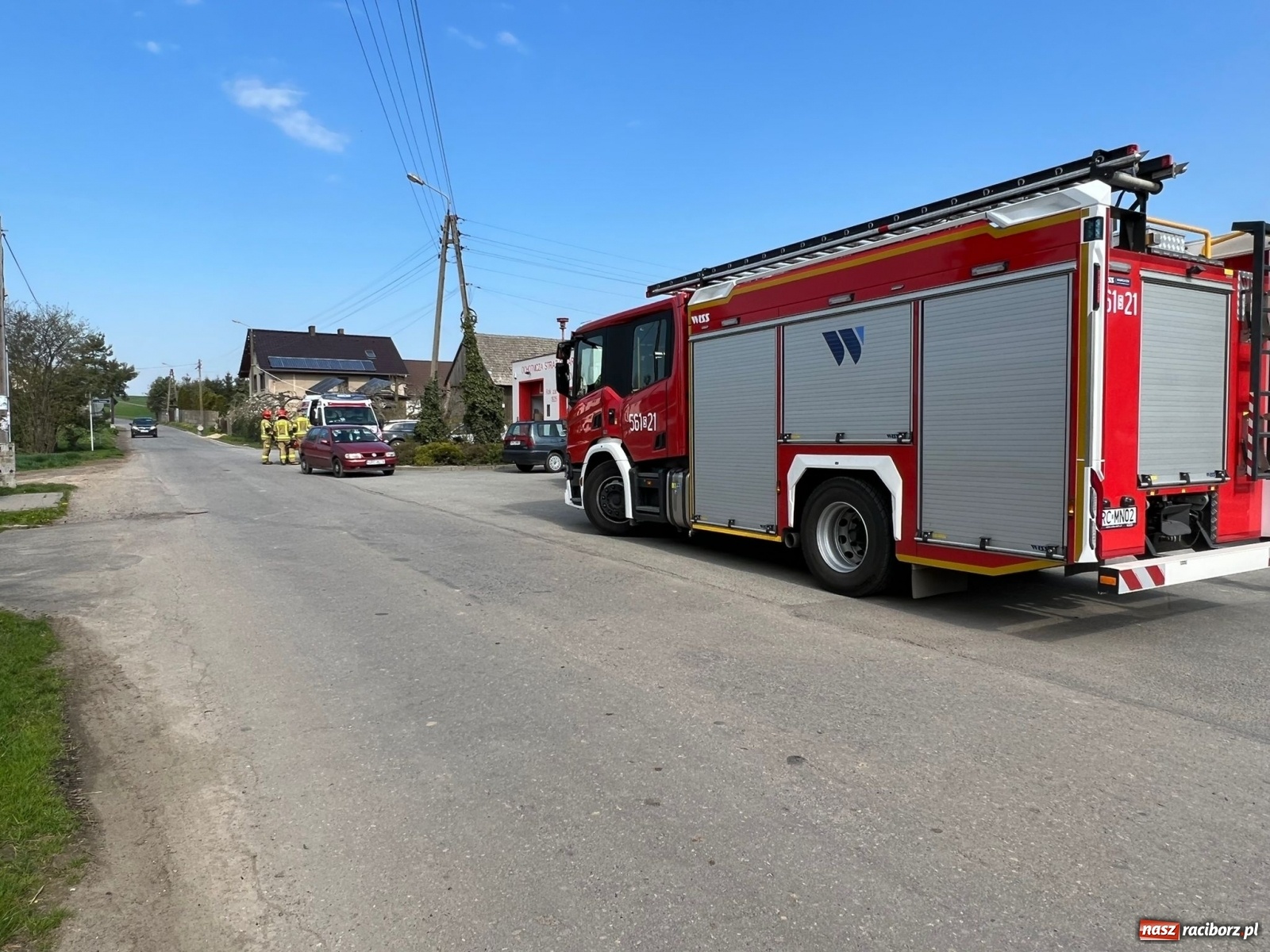 Zdjęcie w galerii na portalu naszraciborz.pl: Czad zagroził przedszkolakom w Gamowie. Maluchy ewakuowane do remizy [FOTO] wiadomości z regionu