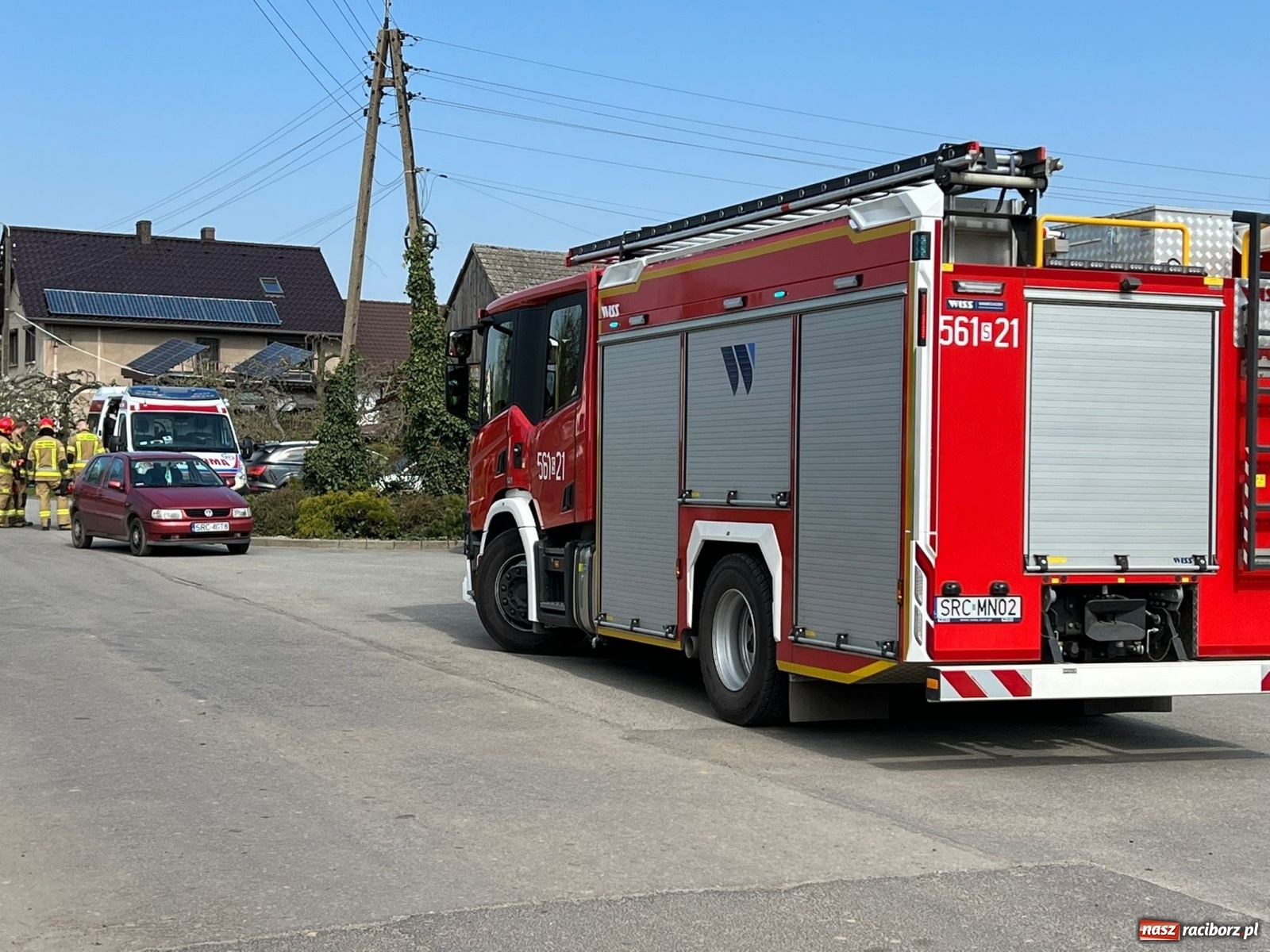 Zdjęcie w galerii na portalu naszraciborz.pl: Czad zagroził przedszkolakom w Gamowie. Maluchy ewakuowane do remizy [FOTO] wiadomości z regionu