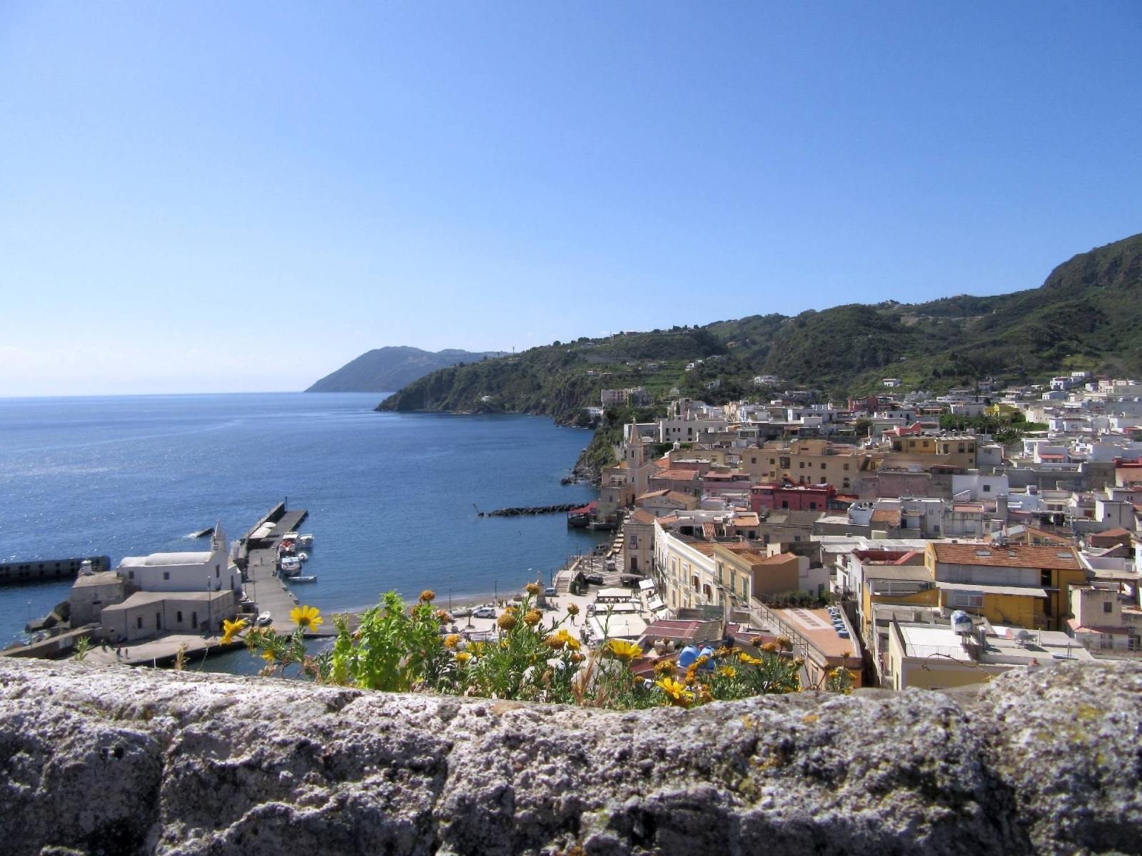 Zdjęcie w galerii na portalu naszraciborz.pl: Uczniowie ZSO nr 1 wrócili z włoskiej wyspy Lipari wiadomości z regionu