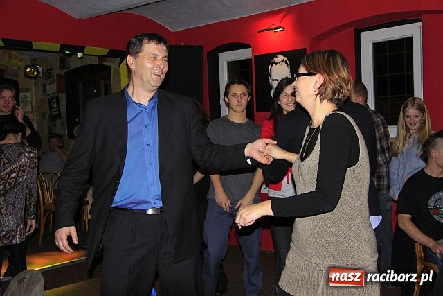 Zdjęcie w galerii na portalu naszraciborz.pl: Bal kandydata - wspomnienie wiadomości z regionu