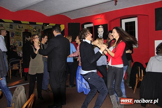 Zdjęcie w galerii na portalu naszraciborz.pl: Bal kandydata - wspomnienie wiadomości z regionu