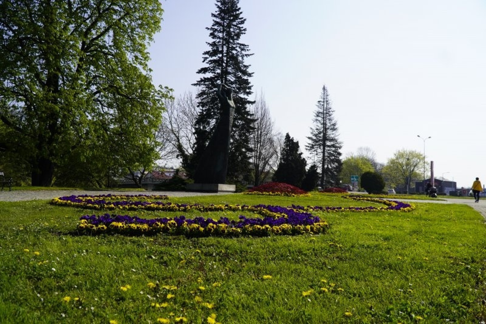 Zdjęcie w galerii na portalu naszraciborz.pl: W Raciborzu ruszyły wiosenne porządki. Gdzie waszym zdaniem powinny pojawić się służby? wiadomości z regionu