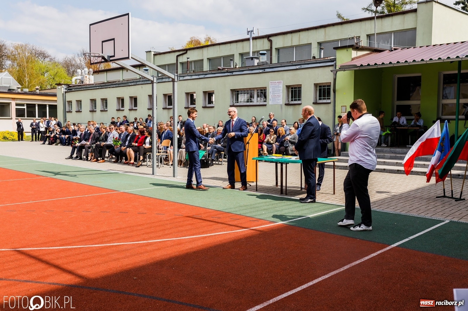 Zdjęcie w galerii na portalu naszraciborz.pl: Politechnika nad Odrą pożegnała swoich absolwentów [FOTO] wiadomości z regionu