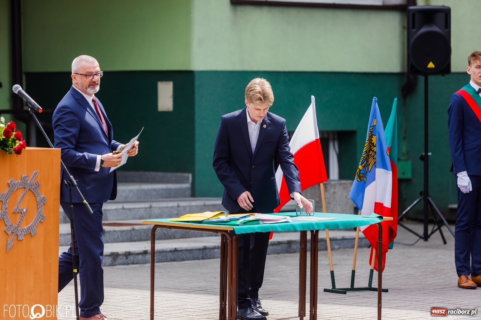 Zdjęcie w galerii na portalu naszraciborz.pl: Politechnika nad Odrą pożegnała swoich absolwentów [FOTO] wiadomości z regionu