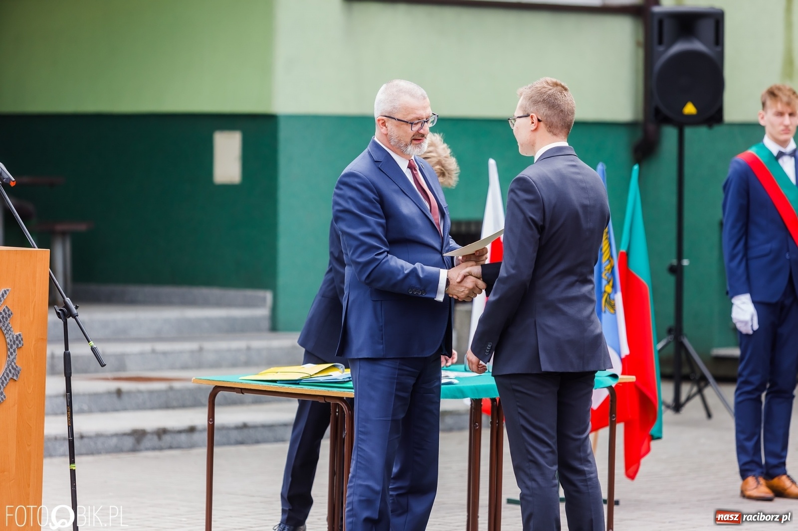 Zdjęcie w galerii na portalu naszraciborz.pl: Politechnika nad Odrą pożegnała swoich absolwentów [FOTO] wiadomości z regionu