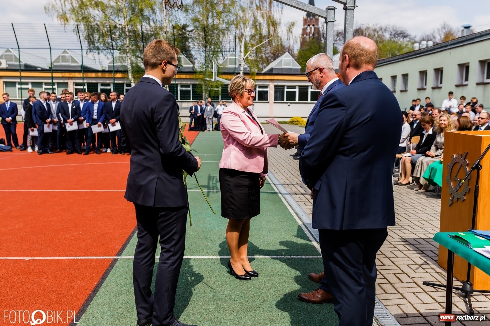 Zdjęcie w galerii na portalu naszraciborz.pl: Politechnika nad Odrą pożegnała swoich absolwentów [FOTO] wiadomości z regionu