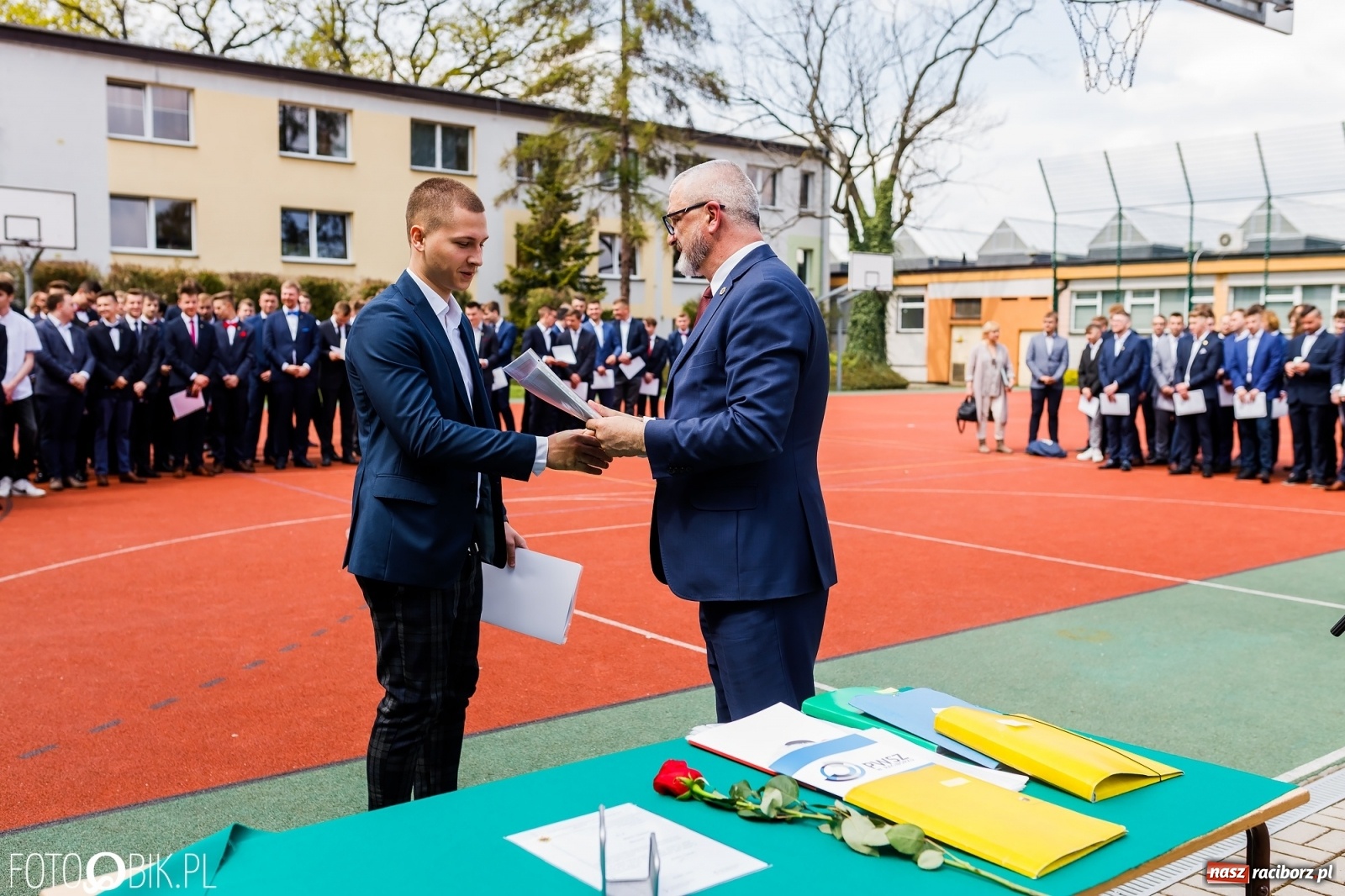 Zdjęcie w galerii na portalu naszraciborz.pl: Politechnika nad Odrą pożegnała swoich absolwentów [FOTO] wiadomości z regionu