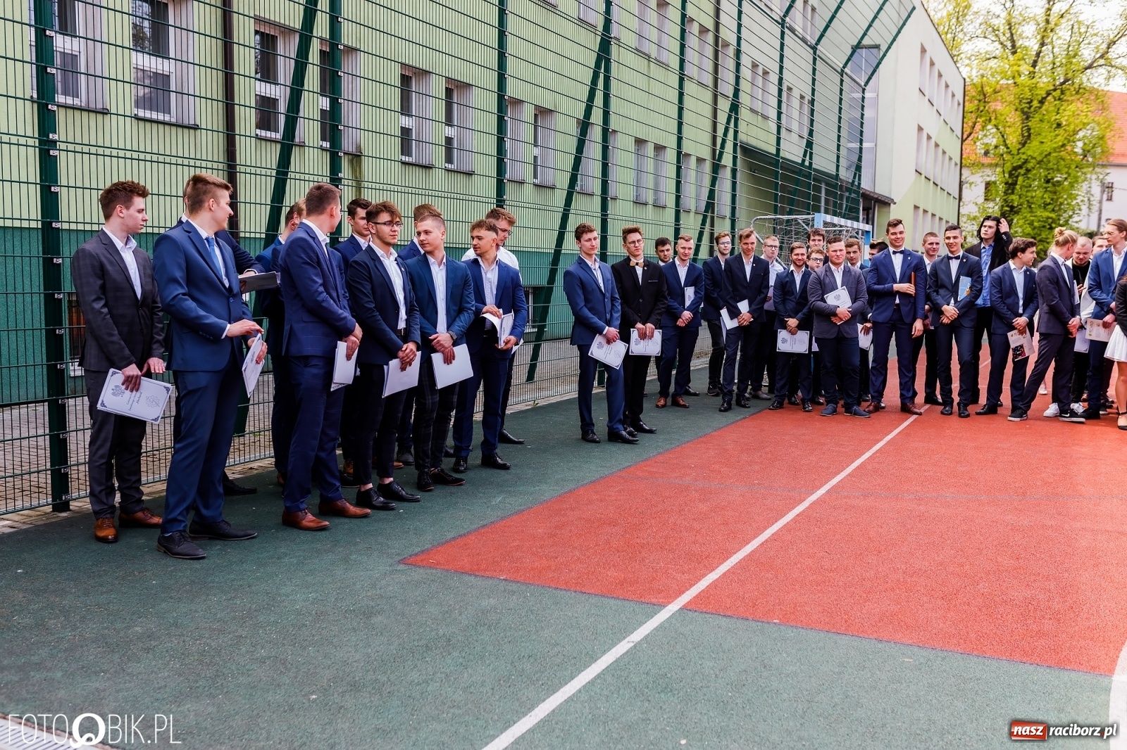 Zdjęcie w galerii na portalu naszraciborz.pl: Politechnika nad Odrą pożegnała swoich absolwentów [FOTO] wiadomości z regionu