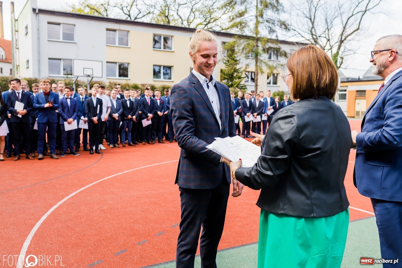Zdjęcie w galerii na portalu naszraciborz.pl: Politechnika nad Odrą pożegnała swoich absolwentów [FOTO] wiadomości z regionu
