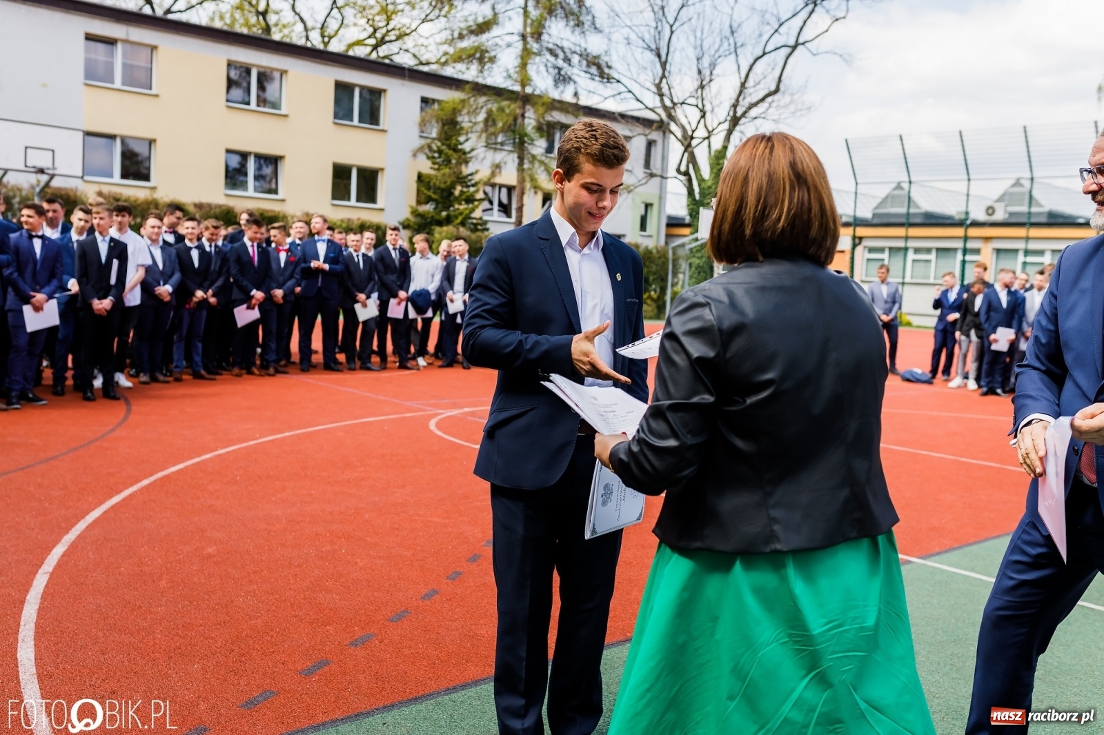 Zdjęcie w galerii na portalu naszraciborz.pl: Politechnika nad Odrą pożegnała swoich absolwentów [FOTO] wiadomości z regionu
