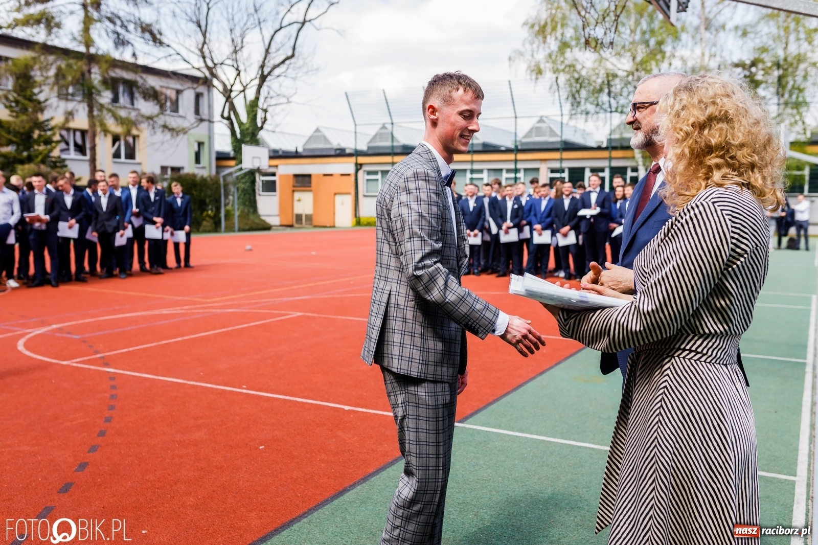 Zdjęcie w galerii na portalu naszraciborz.pl: Politechnika nad Odrą pożegnała swoich absolwentów [FOTO] wiadomości z regionu