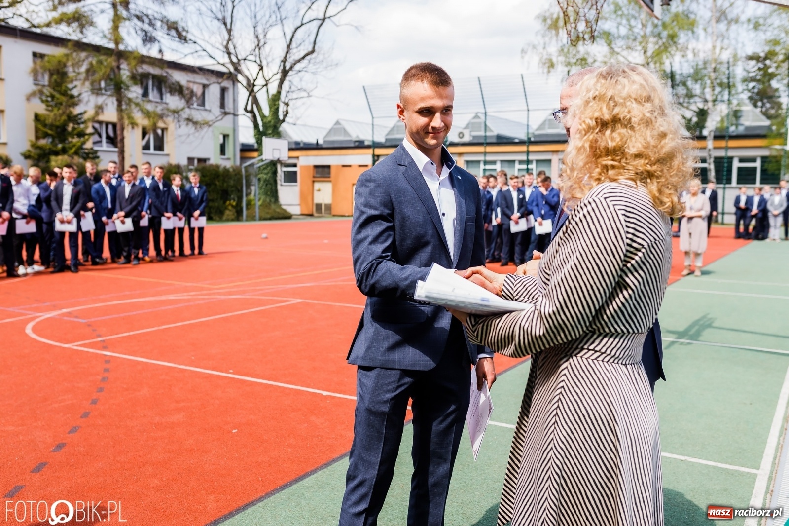 Zdjęcie w galerii na portalu naszraciborz.pl: Politechnika nad Odrą pożegnała swoich absolwentów [FOTO] wiadomości z regionu