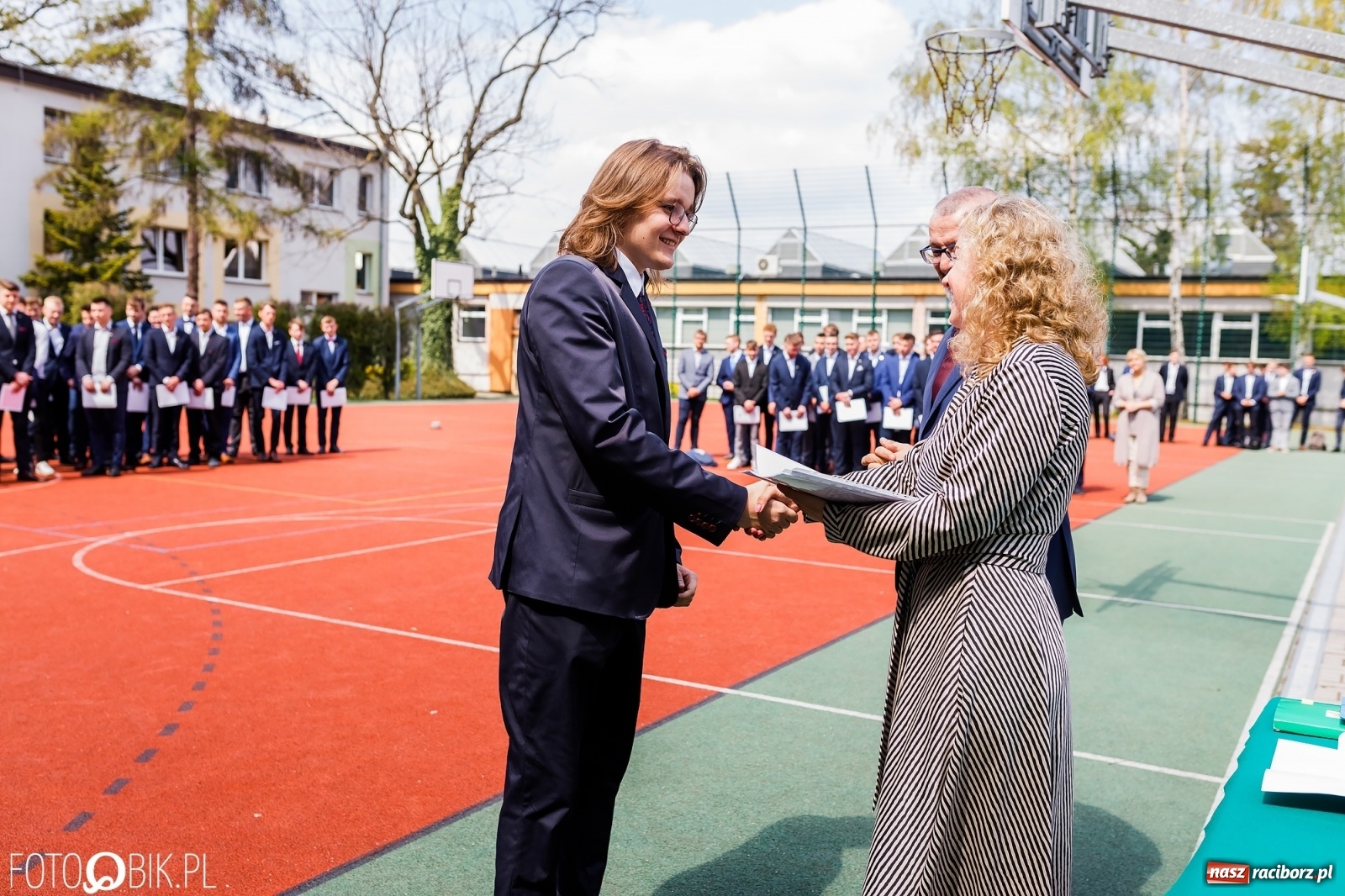 Zdjęcie w galerii na portalu naszraciborz.pl: Politechnika nad Odrą pożegnała swoich absolwentów [FOTO] wiadomości z regionu