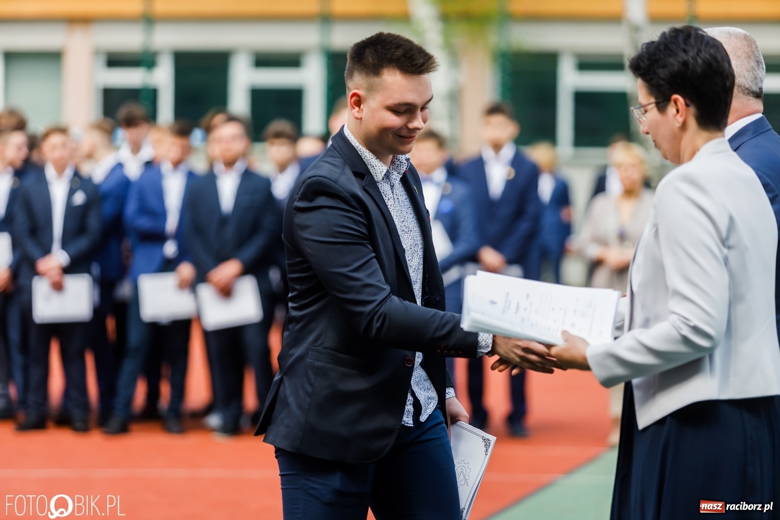 Zdjęcie w galerii na portalu naszraciborz.pl: Politechnika nad Odrą pożegnała swoich absolwentów [FOTO] wiadomości z regionu