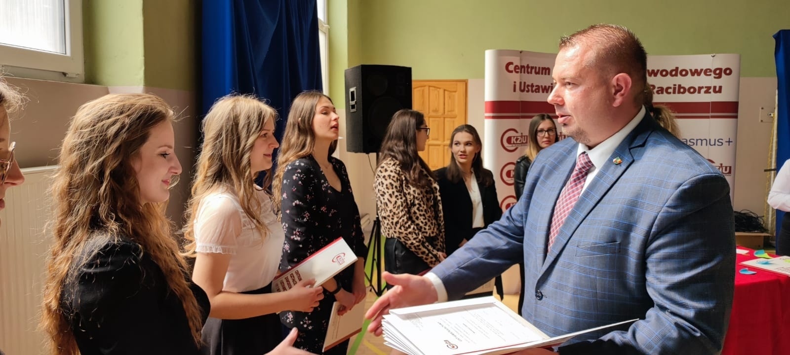 Zdjęcie w galerii na portalu naszraciborz.pl: Budowlanka i Gastronomik pożegnały absolwentów wiadomości z regionu