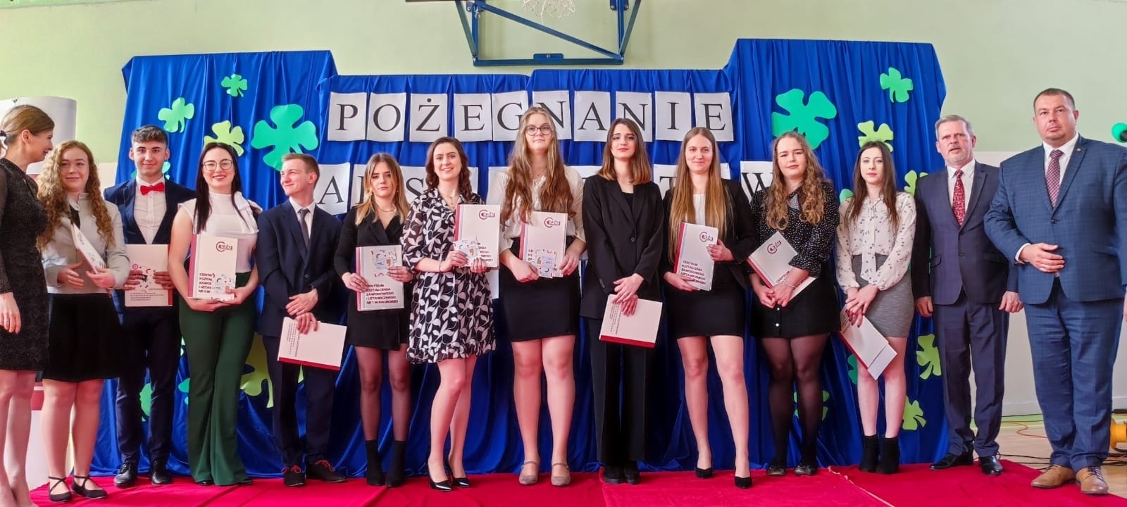 Zdjęcie w galerii na portalu naszraciborz.pl: Budowlanka i Gastronomik pożegnały absolwentów wiadomości z regionu