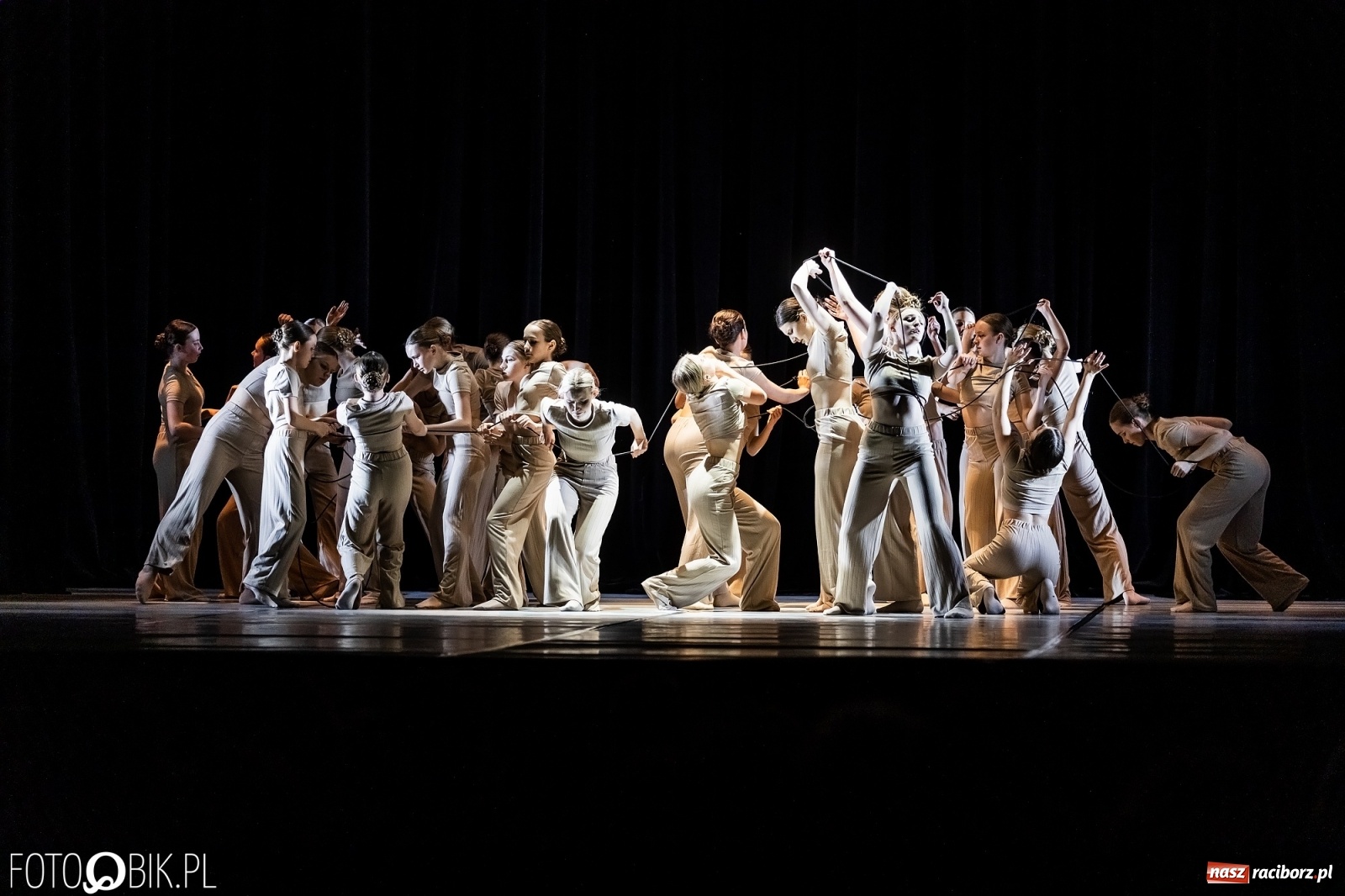 Zdjęcie w galerii na portalu naszraciborz.pl: Linia życia w wykonaniu Skazy ponownie na deskach RCK wiadomości z regionu