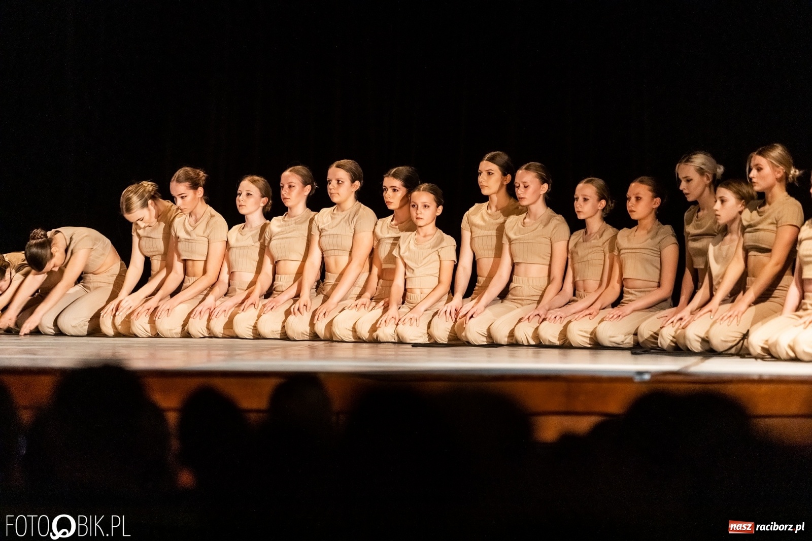 Zdjęcie w galerii na portalu naszraciborz.pl: Linia życia w wykonaniu Skazy ponownie na deskach RCK wiadomości z regionu