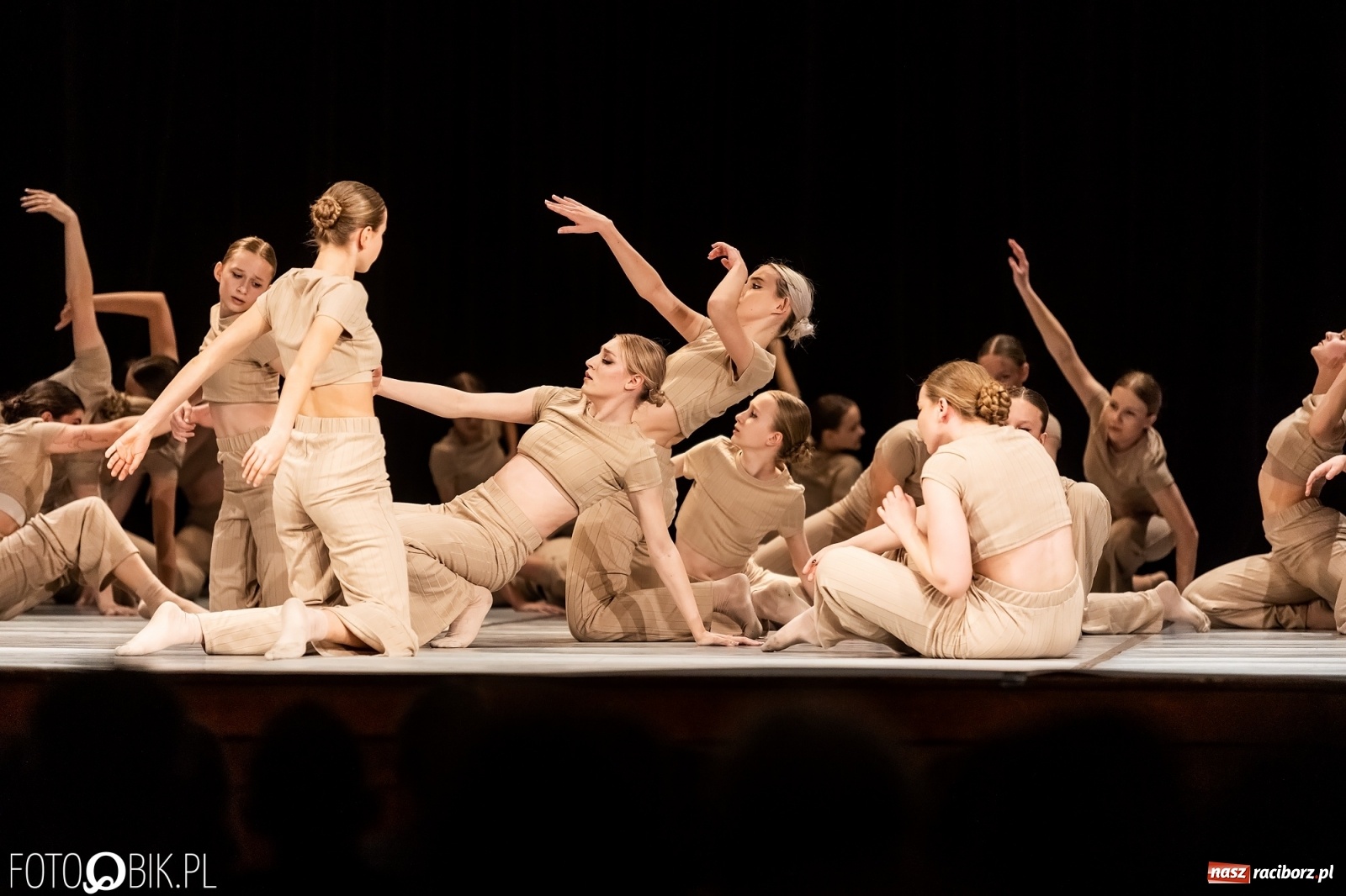 Zdjęcie w galerii na portalu naszraciborz.pl: Linia życia w wykonaniu Skazy ponownie na deskach RCK wiadomości z regionu