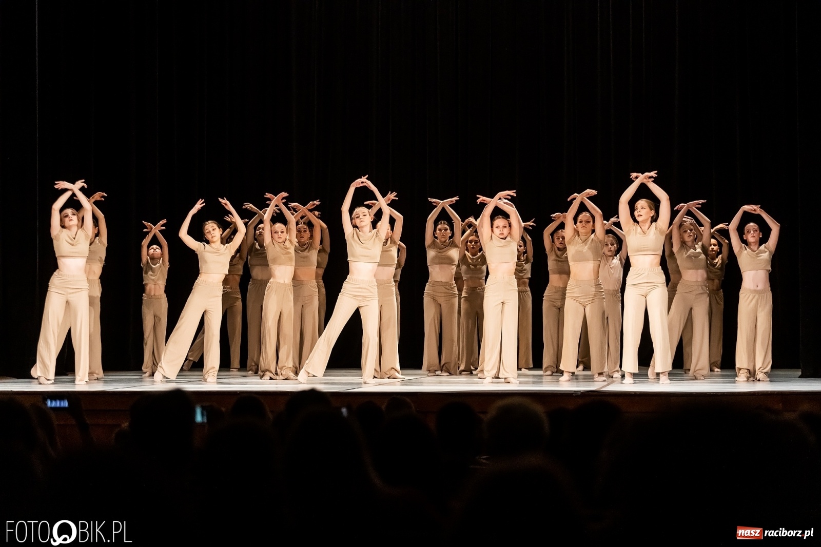 Zdjęcie w galerii na portalu naszraciborz.pl: Linia życia w wykonaniu Skazy ponownie na deskach RCK wiadomości z regionu