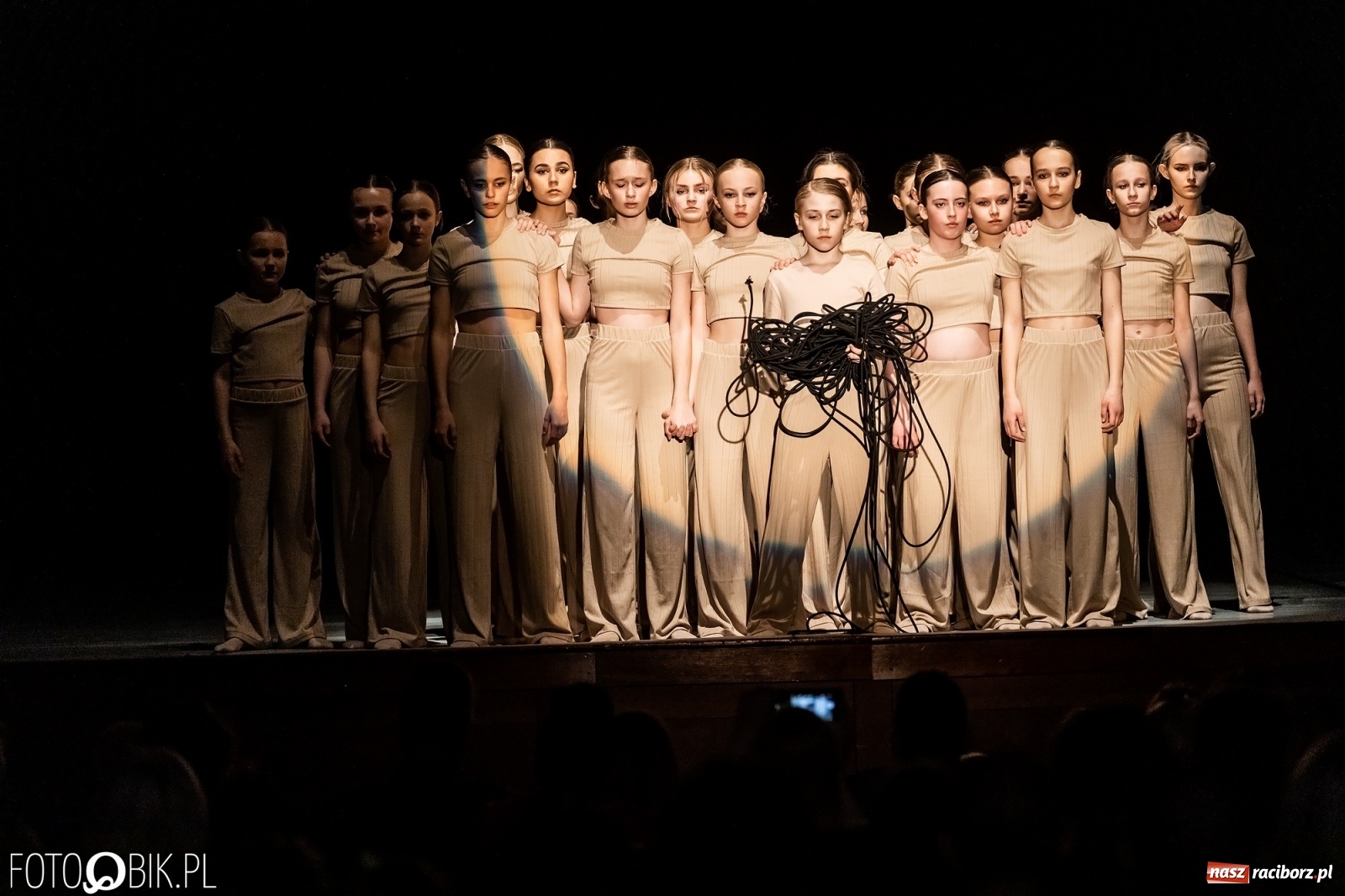 Zdjęcie w galerii na portalu naszraciborz.pl: Linia życia w wykonaniu Skazy ponownie na deskach RCK wiadomości z regionu