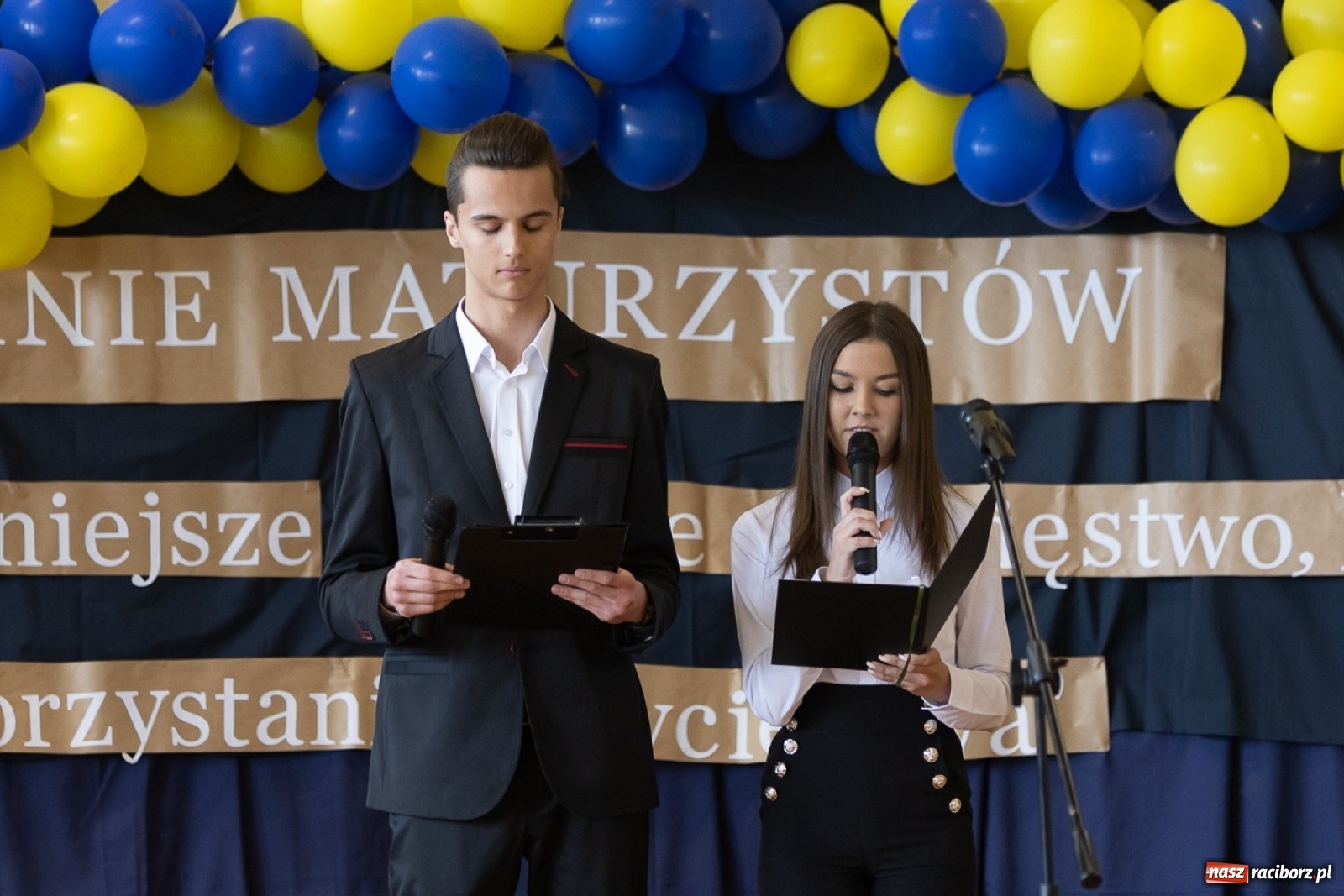 Zdjęcie w galerii na portalu naszraciborz.pl: Świat potrzebuje takich ludzi! - Ekonomik pożegnał tegorocznych maturzystów wiadomości z regionu