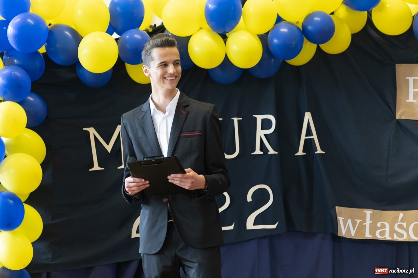 Zdjęcie w galerii na portalu naszraciborz.pl: Świat potrzebuje takich ludzi! - Ekonomik pożegnał tegorocznych maturzystów wiadomości z regionu