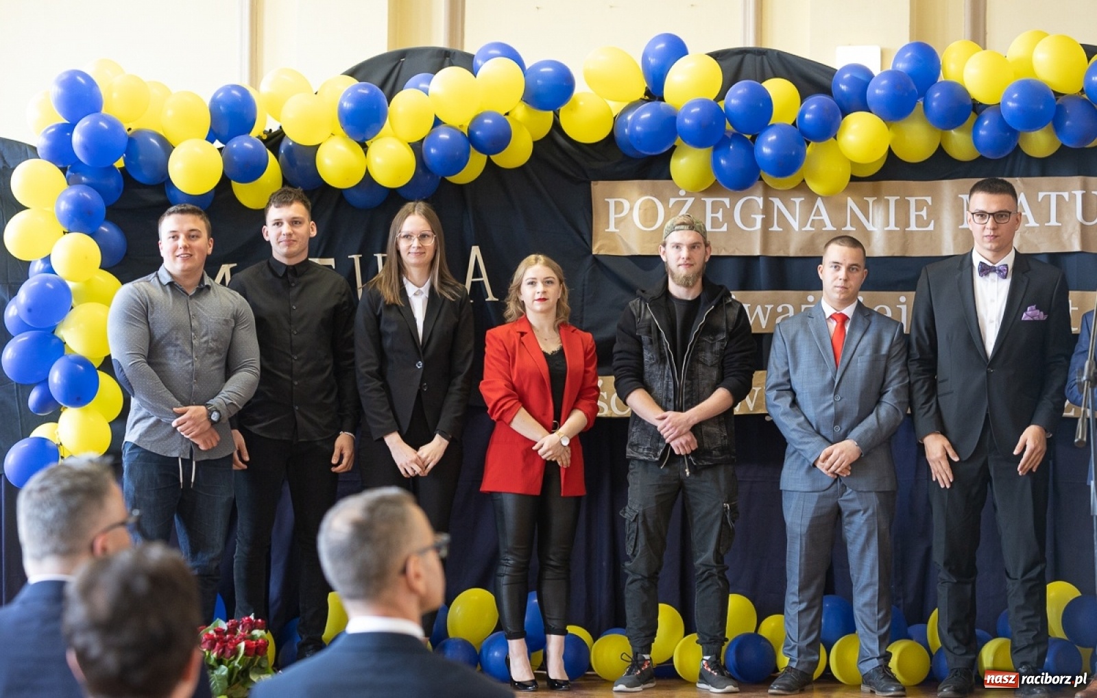 Zdjęcie w galerii na portalu naszraciborz.pl: Świat potrzebuje takich ludzi! - Ekonomik pożegnał tegorocznych maturzystów wiadomości z regionu
