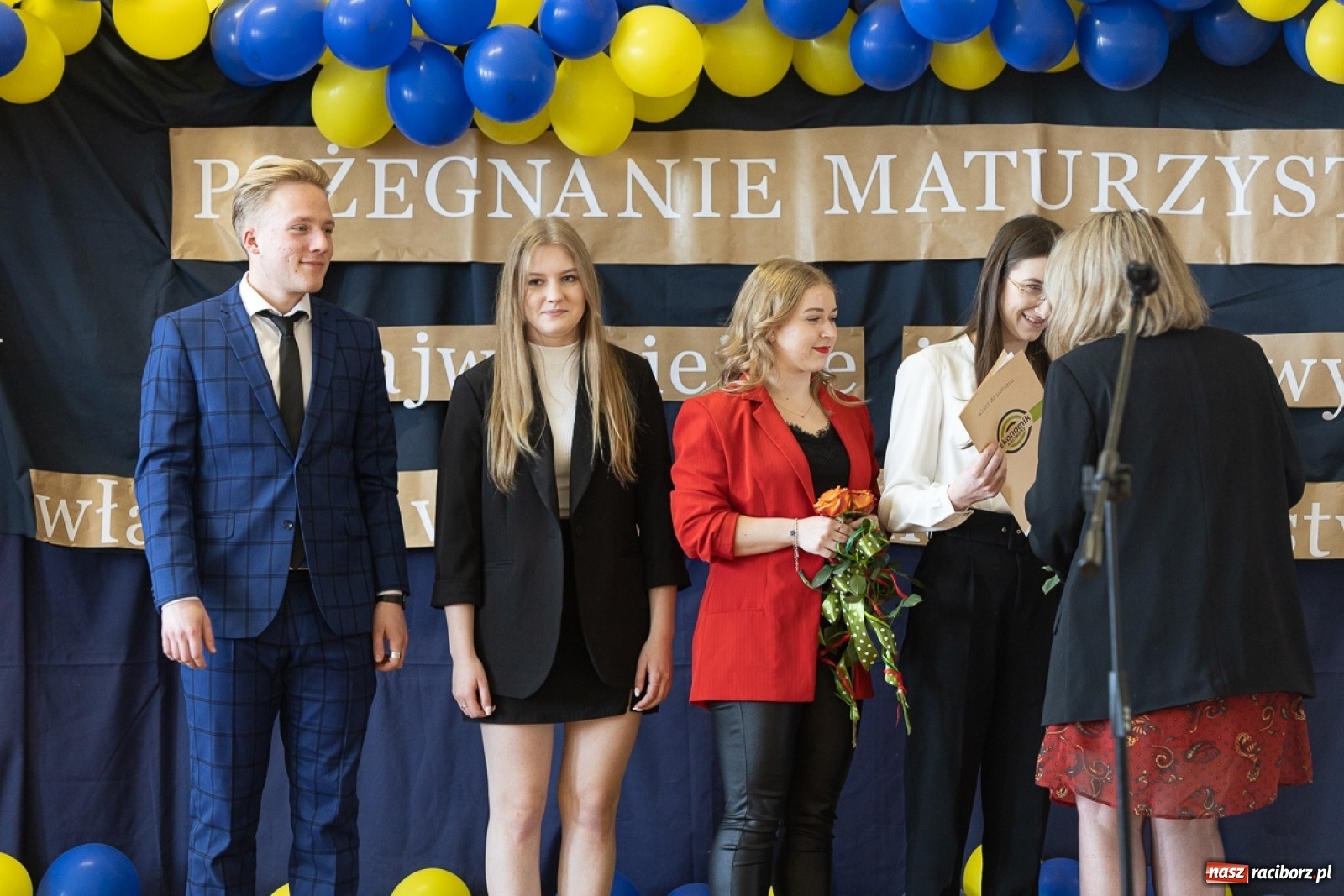 Zdjęcie w galerii na portalu naszraciborz.pl: Świat potrzebuje takich ludzi! - Ekonomik pożegnał tegorocznych maturzystów wiadomości z regionu