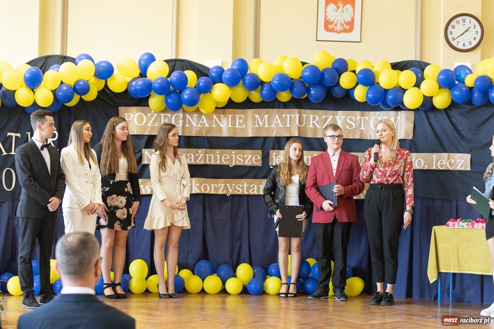 Zdjęcie w galerii na portalu naszraciborz.pl: Świat potrzebuje takich ludzi! - Ekonomik pożegnał tegorocznych maturzystów wiadomości z regionu