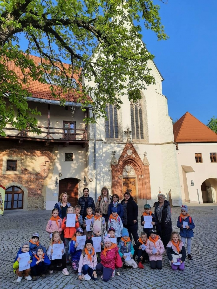Zdjęcie w galerii na portalu naszraciborz.pl: Podchody z Koziołkiem Matołkiem zawiodły na zamek wiadomości z regionu