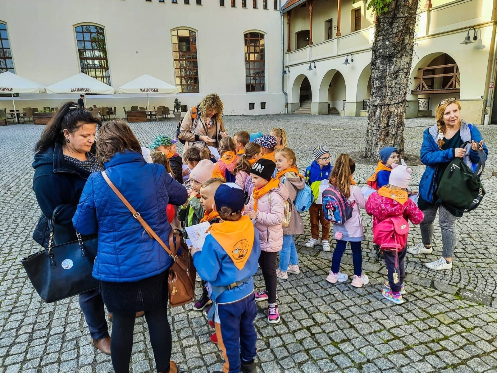 Zdjęcie w galerii na portalu naszraciborz.pl: Podchody z Koziołkiem Matołkiem zawiodły na zamek wiadomości z regionu