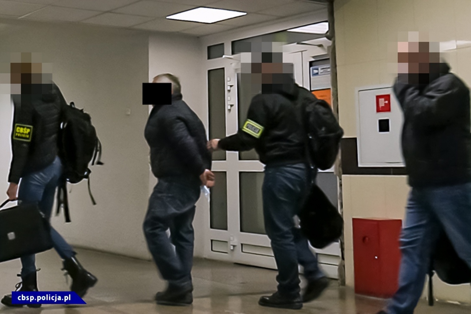 Zdjęcie w galerii na portalu naszraciborz.pl: 16 osób zatrzymanych w śledztwie dotyczącym niewłaściwego utylizowania odpadów wiadomości z regionu