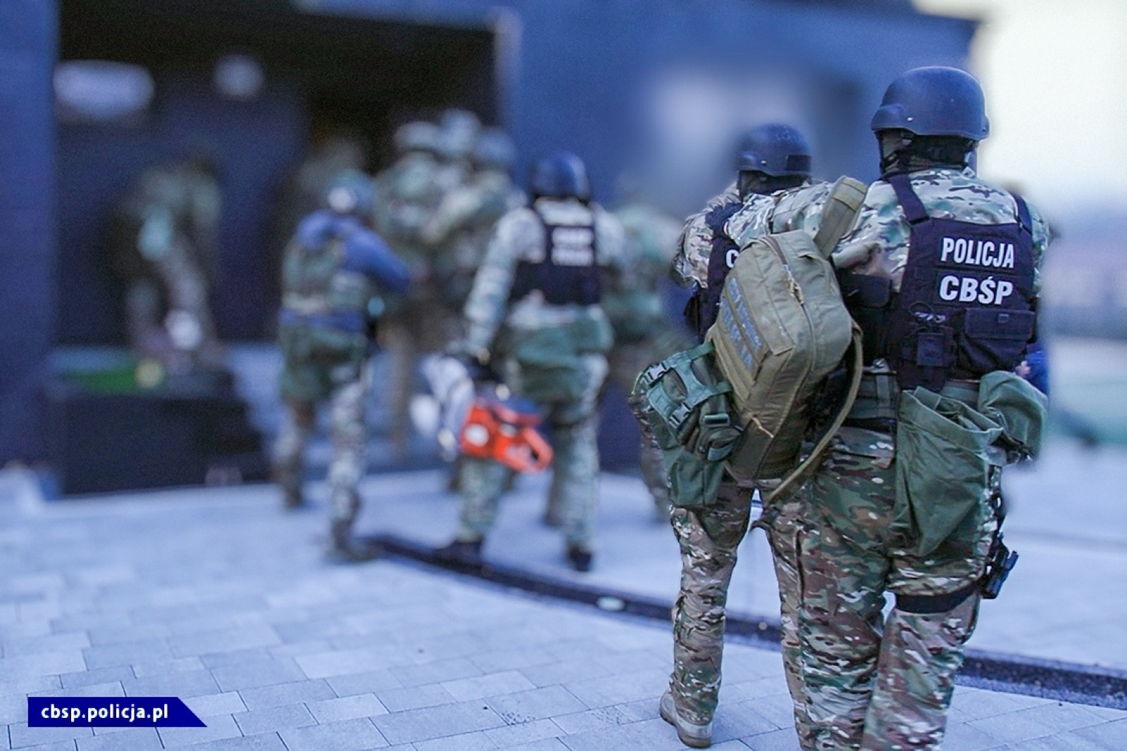 Zdjęcie w galerii na portalu naszraciborz.pl: 16 osób zatrzymanych w śledztwie dotyczącym niewłaściwego utylizowania odpadów wiadomości z regionu
