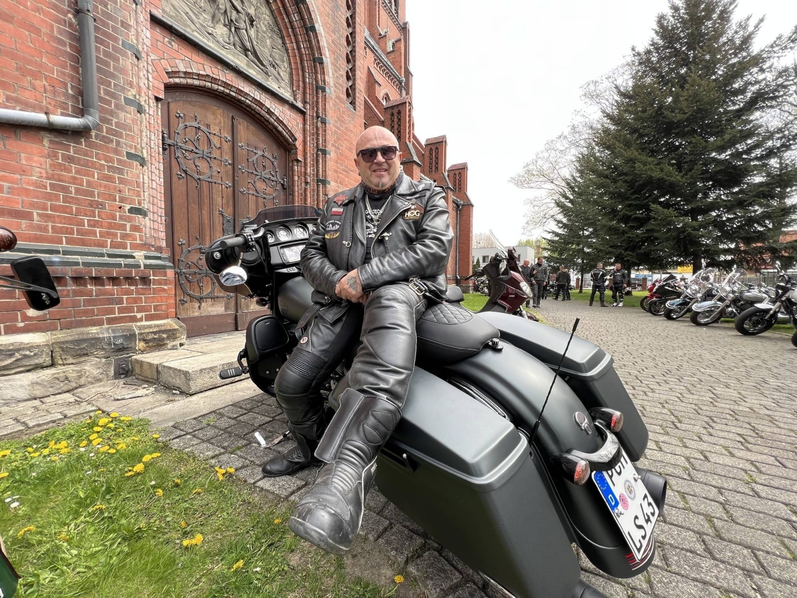 Zdjęcie w galerii na portalu naszraciborz.pl: Bolo i przyjaciele rozpoczęli sezon. Motocykle zjechały na Starą Wieś wiadomości z regionu