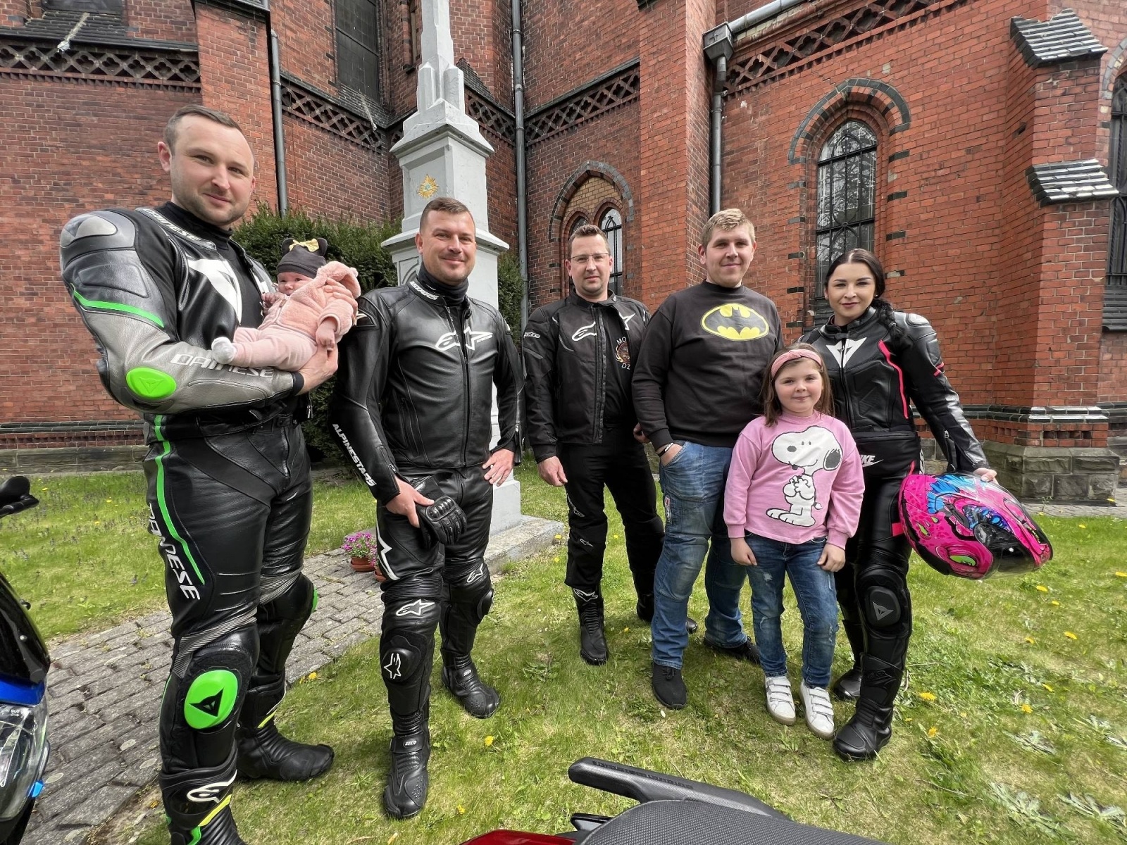 Zdjęcie w galerii na portalu naszraciborz.pl: Bolo i przyjaciele rozpoczęli sezon. Motocykle zjechały na Starą Wieś wiadomości z regionu