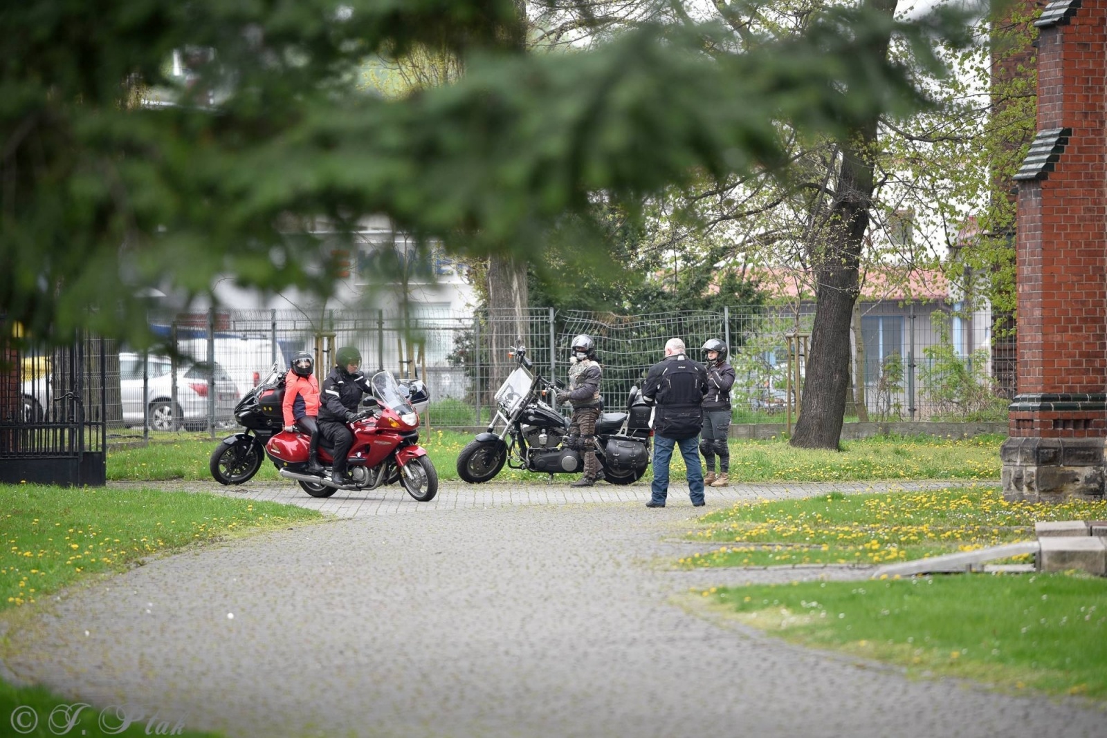 Zdjęcie w galerii na portalu naszraciborz.pl: Bolo i przyjaciele rozpoczęli sezon. Motocykle zjechały na Starą Wieś wiadomości z regionu