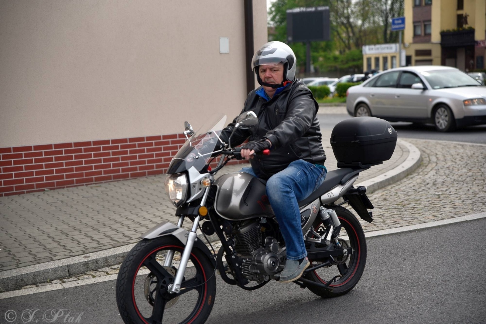 Zdjęcie w galerii na portalu naszraciborz.pl: Bolo i przyjaciele rozpoczęli sezon. Motocykle zjechały na Starą Wieś wiadomości z regionu