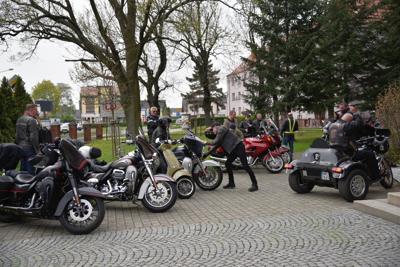 Zdjęcie w galerii na portalu naszraciborz.pl: Bolo i przyjaciele rozpoczęli sezon. Motocykle zjechały na Starą Wieś wiadomości z regionu